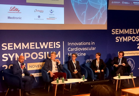 A Semmelweis Szimp�zium Marfan Szekci�j�nak megnyit�sa